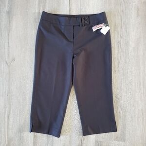 ⭐️3/$25⭐️ Cleo NWT Women's Capris Pant Black Size 8 Petite